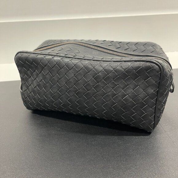 Bottega Veneta Unisex Dopp Kit/Weekend Bag Black (133130) - Picture 2 of 11